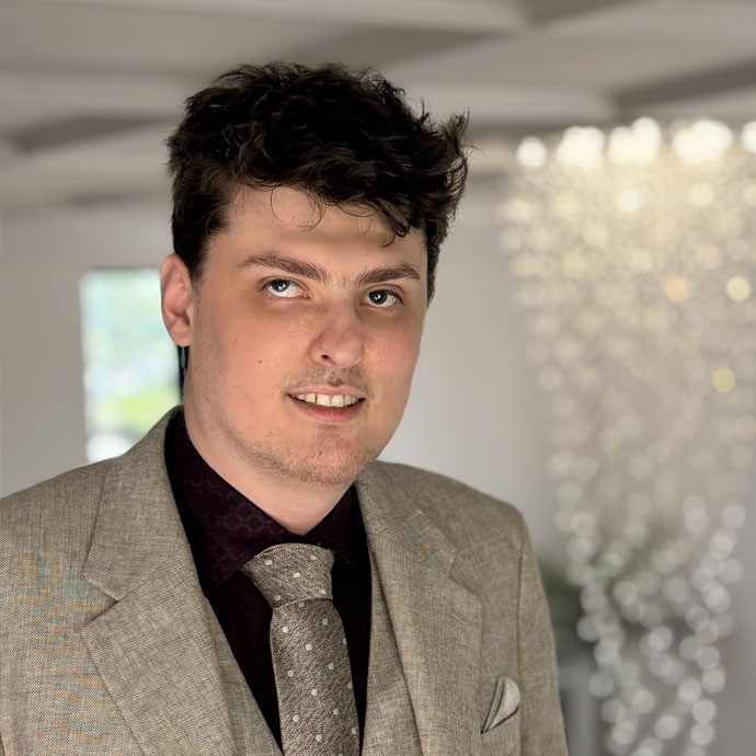 Adam Edmondson, Gesols