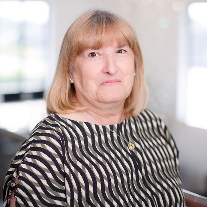Julie Reade, Gesols